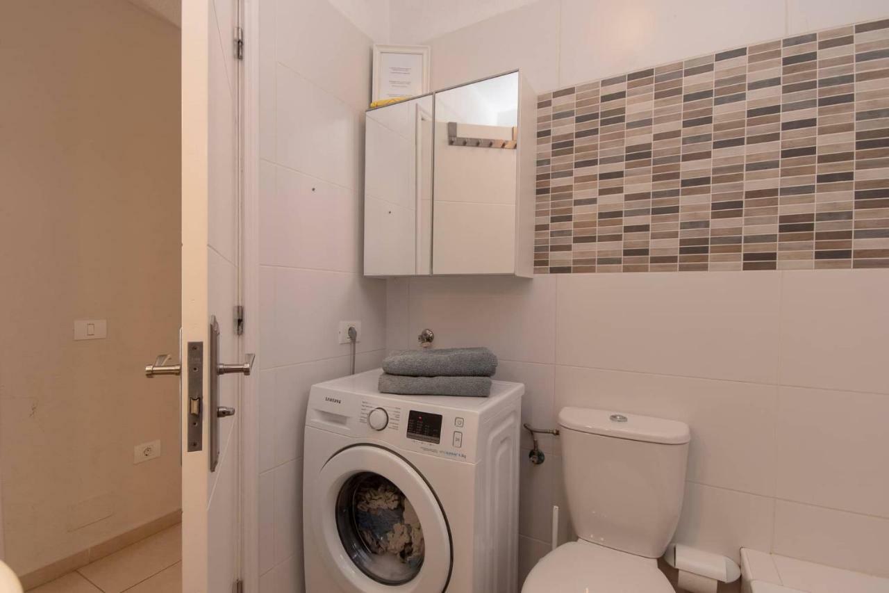 Great 2 Beds Apartment Los Cristianos Los Cristianos  Exterior photo