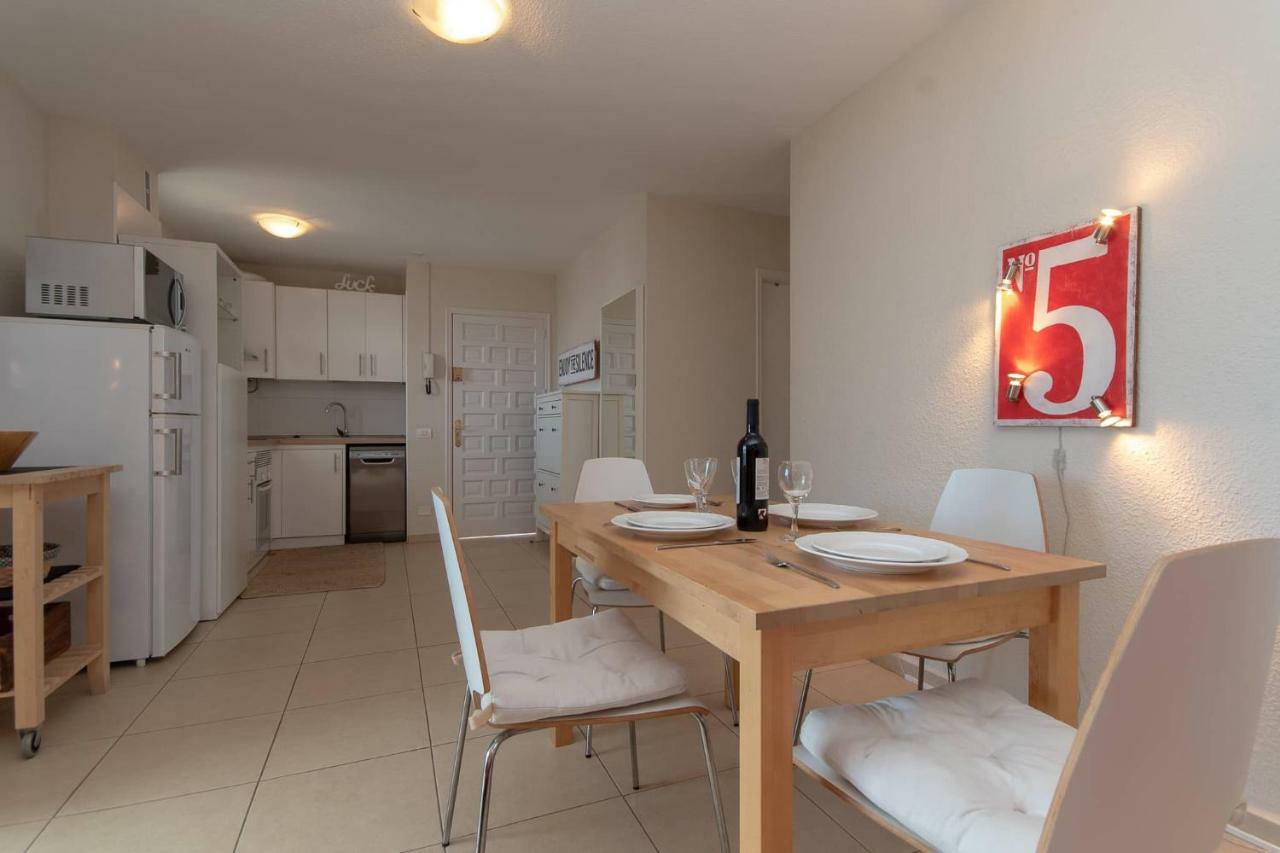 Great 2 Beds Apartment Los Cristianos Los Cristianos  Exterior photo